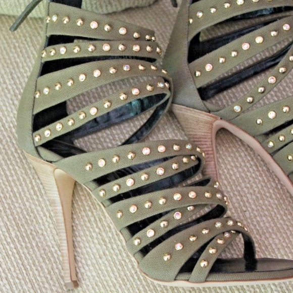 Giuseppe Zanotti NIB Stilettos $1,250 HOST PICK! - Picture 3 of 8